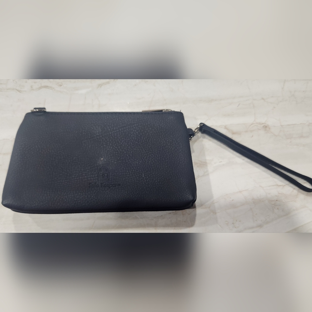 SAFEKEEPER Black Textured Leather Wallet with Wrist Strap